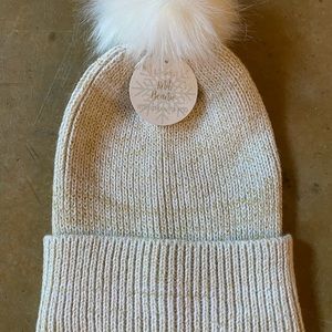 Knit beanie w Pom + scarf